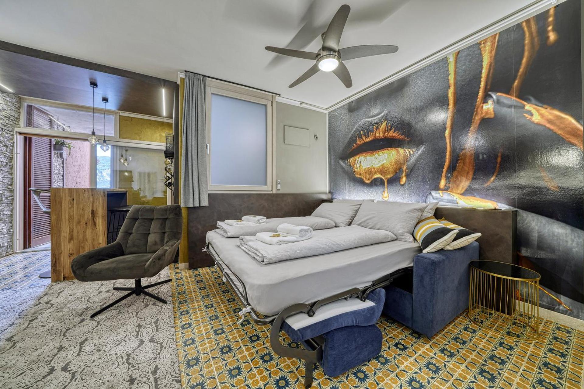 City Central Apartment Romantic Lakefront Balcony - Malcesine - Porto Vecchio 11 Eksteriør bilde